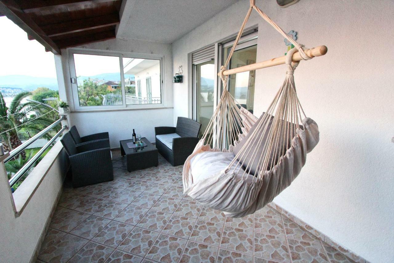 Apartment Podstrana Bagian luar foto
