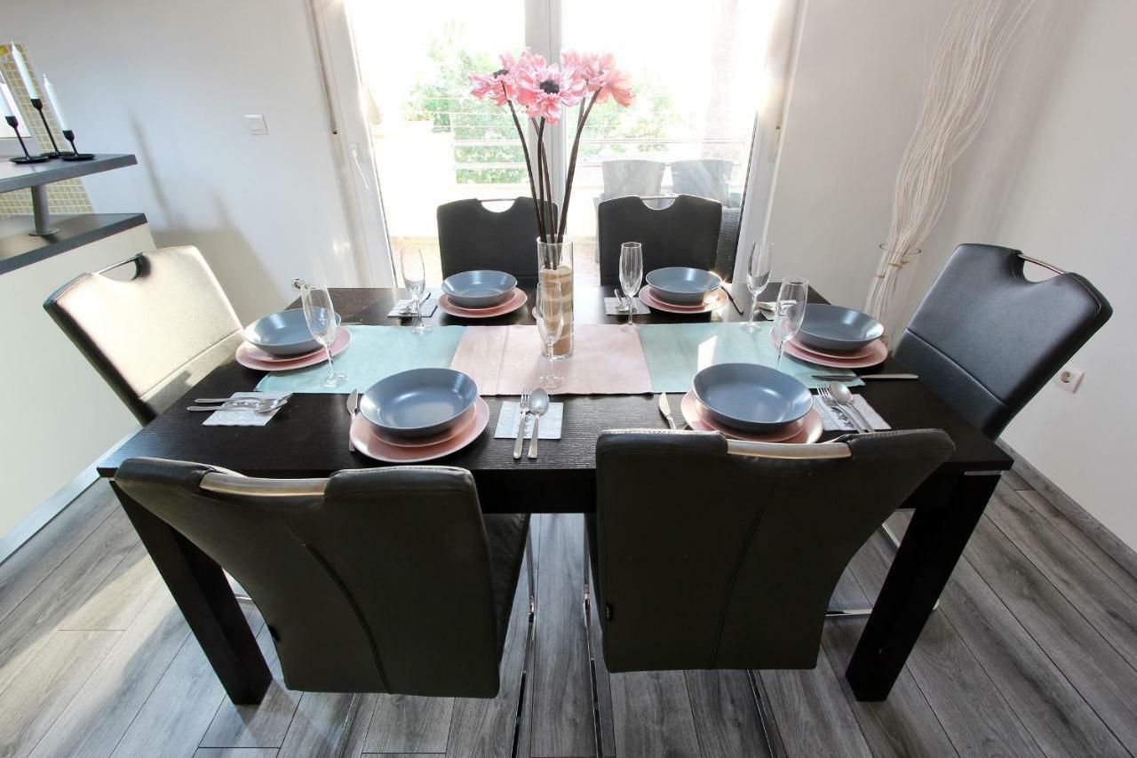 Apartment Podstrana Bagian luar foto